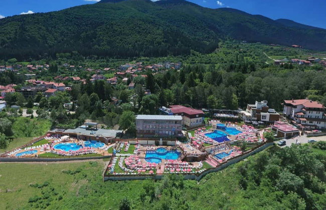 Rila Monastery & Sapareva Banya Hot Springs Day Trip - Foto 2