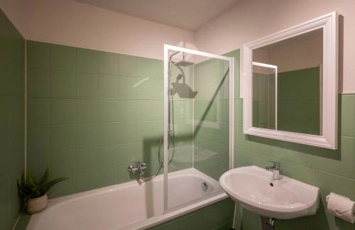 4Tiny Together-Apartment - Balkon, Netflix, Nespresso, Messe - Foto 7