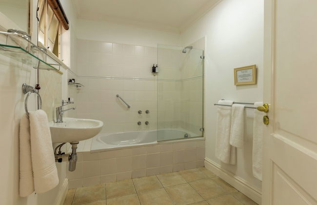 Moorcroft Manor Boutique Country Hotel - Photo 60