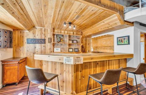 The Wexford French Chateau w Pool - Photo 74