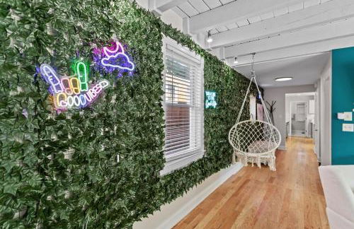 GATHERING HOUSE IN HISTORIC OAKWOOD - Foto 19