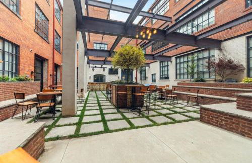 Downtown Loft l Cleveland l Parking l Cafe - Photo 8