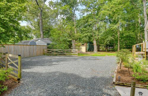 Pasadena Hideaway with Game Room and Fire Pit! - Foto 39