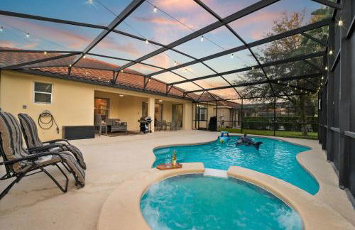 Heated Pool Lazy River Game Room 12 MI to Disney - Foto 1