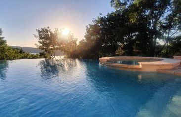 Villa piscine et vue sur le lac - Foto 1