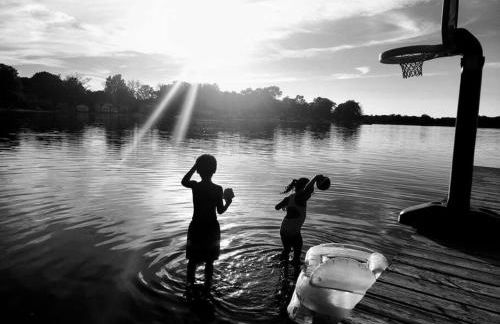 Newly Built Waterfront home w/Amazing Views - Foto 36