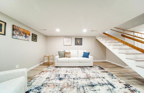 Walk to Lake Pet-Friendly Cottage in Jamestown! - Foto 18