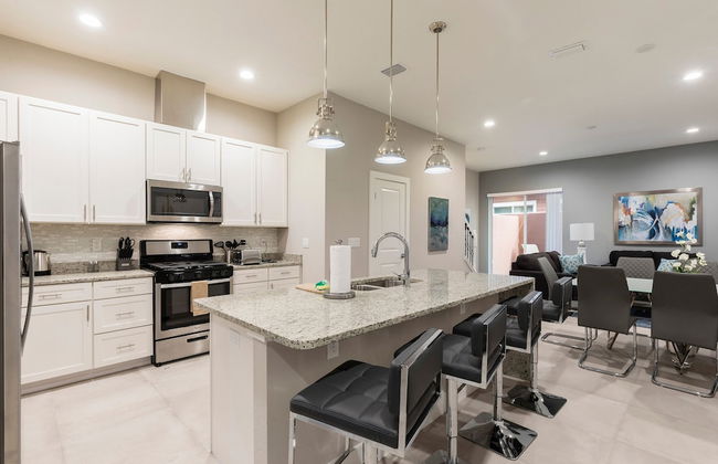 4 BR 4 BA Hidden Gem Min Disney 1804ft - Foto 7