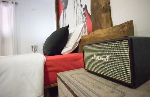 The Modern & Recycled House - Photo 24