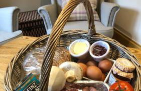 Romantic Cottage with Wood-fired Hot tub and Outdoor Pizza Oven - Foto 31