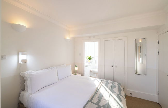 The Regency - Serviced Apartments - Photo 8