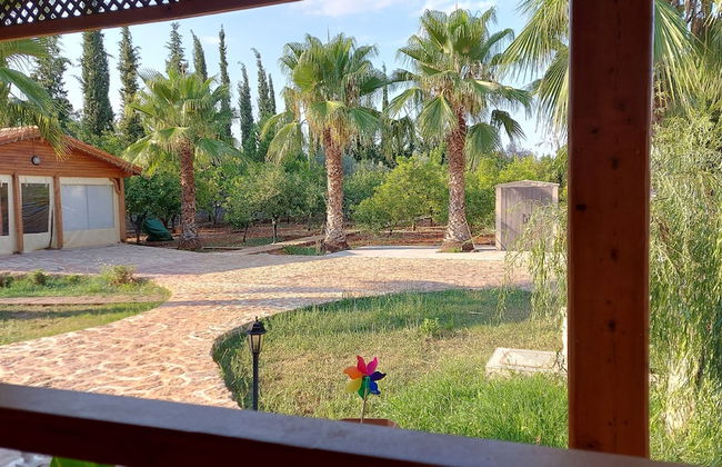 Wooden Villa w Private Garden Orchard -room w AC - Foto 18