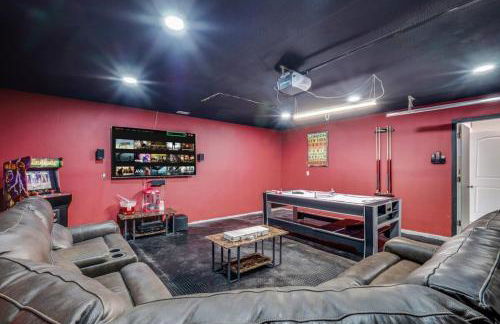 Luxurious 5BR 2BA Holiday Home with Pool, Grill, Sauna & Game Room - Foto 35