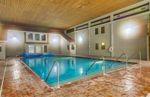 Ski-InandSki-Out Condo in Upson - Walk to Lake - Foto 4