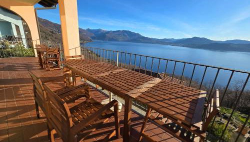 Lago Maggiore - Traumbalkon mit Seeblick & Pool und 2 SZ - Foto 4