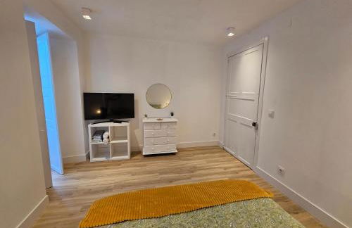 Apartamentos en el centro - Plaza de Amboage - WIFI - Foto 23