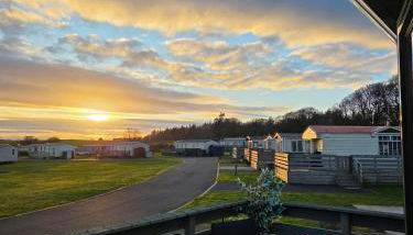 Tranquill caravan with stunning views ideal for relaxation - Foto 5