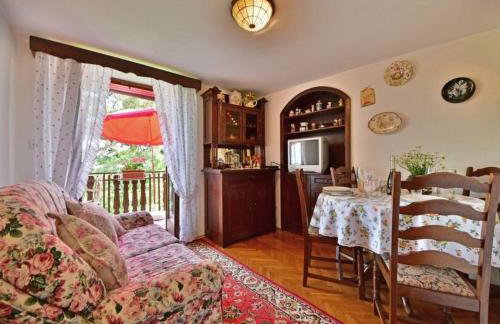 Comfy And Warm Ap With Balcony Surrounded With Beautiful Nature - Foto 7