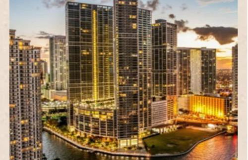 5 Star Feel in Miami Prime Location - Photo 23