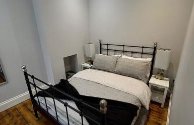 FRESH Flat in Leek, Staffordshire - Photo 23