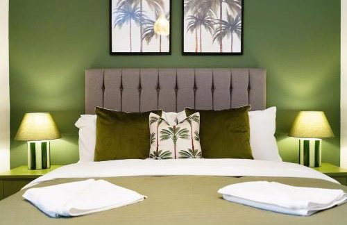 Convenient 2BR Stay on Gladstone Street Near Transport - Photo 16