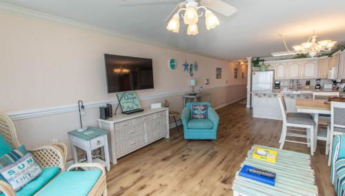 ROYAL GARDEN RESORT 401 condo - Photo 3