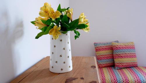 No 7 Quiet, two bedroom Ground Floor Flat in Tornagrain Great for early Airport departures or late flights - Foto 4