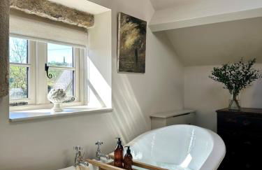 Cedar Cottage newly renovated cottage - Foto 3