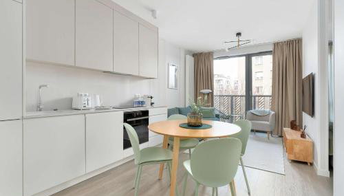 Elegant Apartment with Underground Parking and Balcony by Renters Prestige - Foto 3