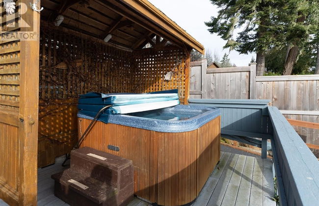 Salty Towers Oceanfront Cottages - Foto 19