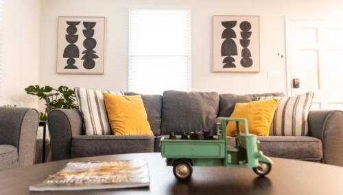 Beautiful Raleigh Home - 3BR Quiet and Family Friendly - Foto 1