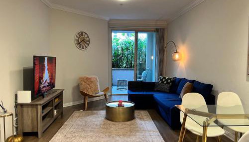 Spacious 1bdrm apartment 10 mins to Cedars-Sinai by car FREE Parking, King bed - Foto 2