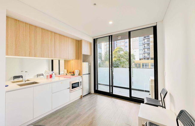 Burwood Apartment - Photo 16
