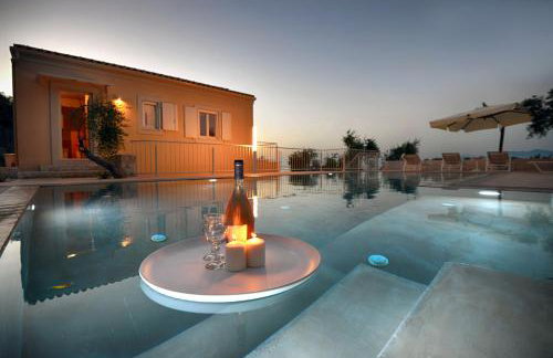 Villa Dinos - Photo 1