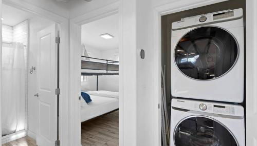 Featherlight Cottage with BBQ and Hot Tub in Downtown Phoenix - Foto 4