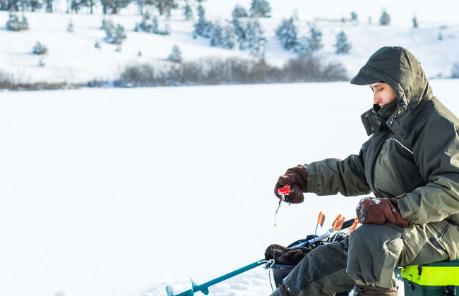 Balade à motoneige et pêche sur glace - Photo 6