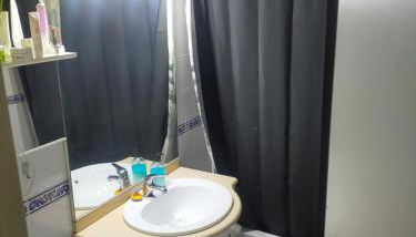 Es HABITACION en piso compartido! - Foto 2