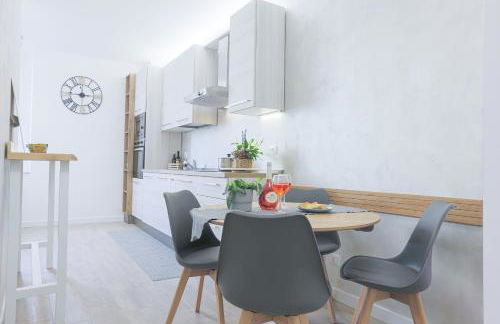 Tao's House vicino alla Metropolitana - 2 Camere - AC - Wi Fi veloce - Foto 2