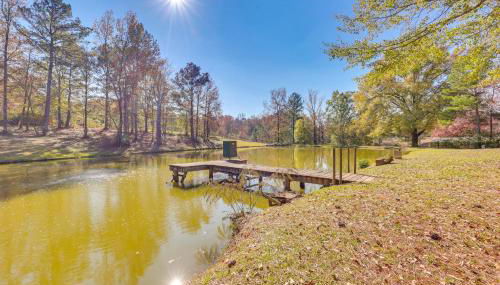 Cabin with Catch and Release Pond in Hueytown! - Foto 2