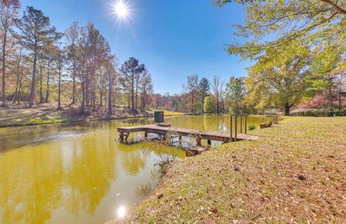 Cabin with Catch and Release Pond in Hueytown! - Foto 2