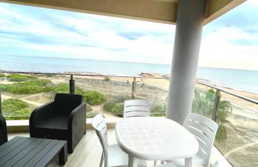 Luxury and Modern Beach Apartment with Sea Views - Foto 21