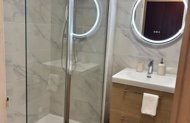 Downtown Limoges - Secure parking - Foto 3