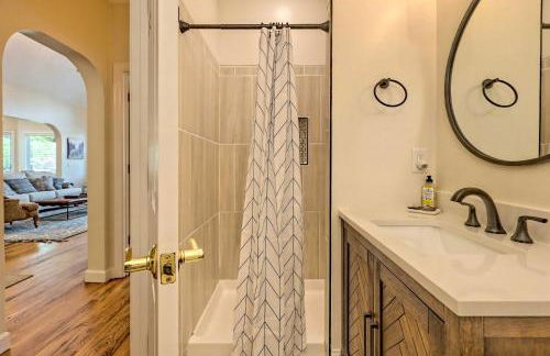 Chic Sky Valley Resort Home on Golf Course! - Foto 25