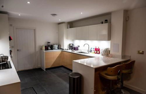 Exquisite cozy house, close to Train Station and amenities - Foto 15