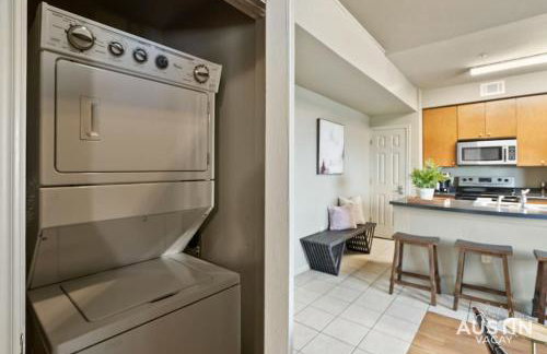 Balcony Views and Ideal West Campus Austin Location - Foto 21