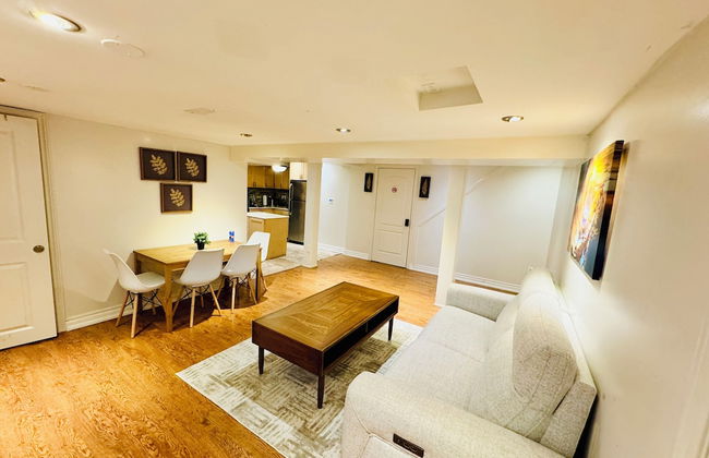 Cozy 2BR Retreat - Comfort & Convenience - Photo 14