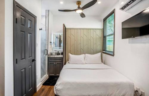 HTX Ultra Studio Suite #3 - Photo 1