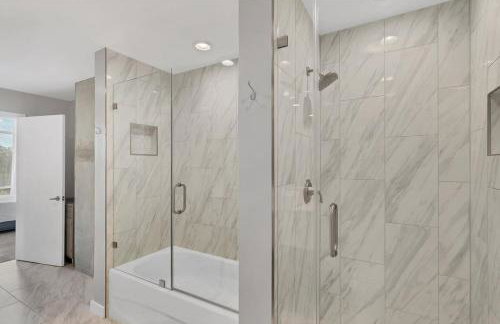 Modern 3 bedroom condo in downtown w free parking - Foto 30