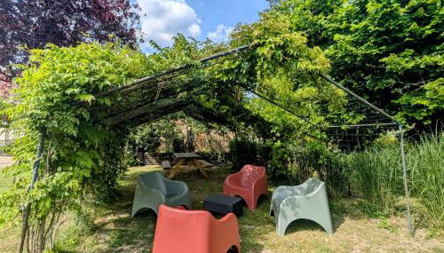 Séjour champêtre avec piscine partagée à Chabris - FR-1-591-739 - Photo 3