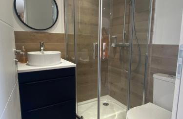 La chambre aux hommes - Foto 2